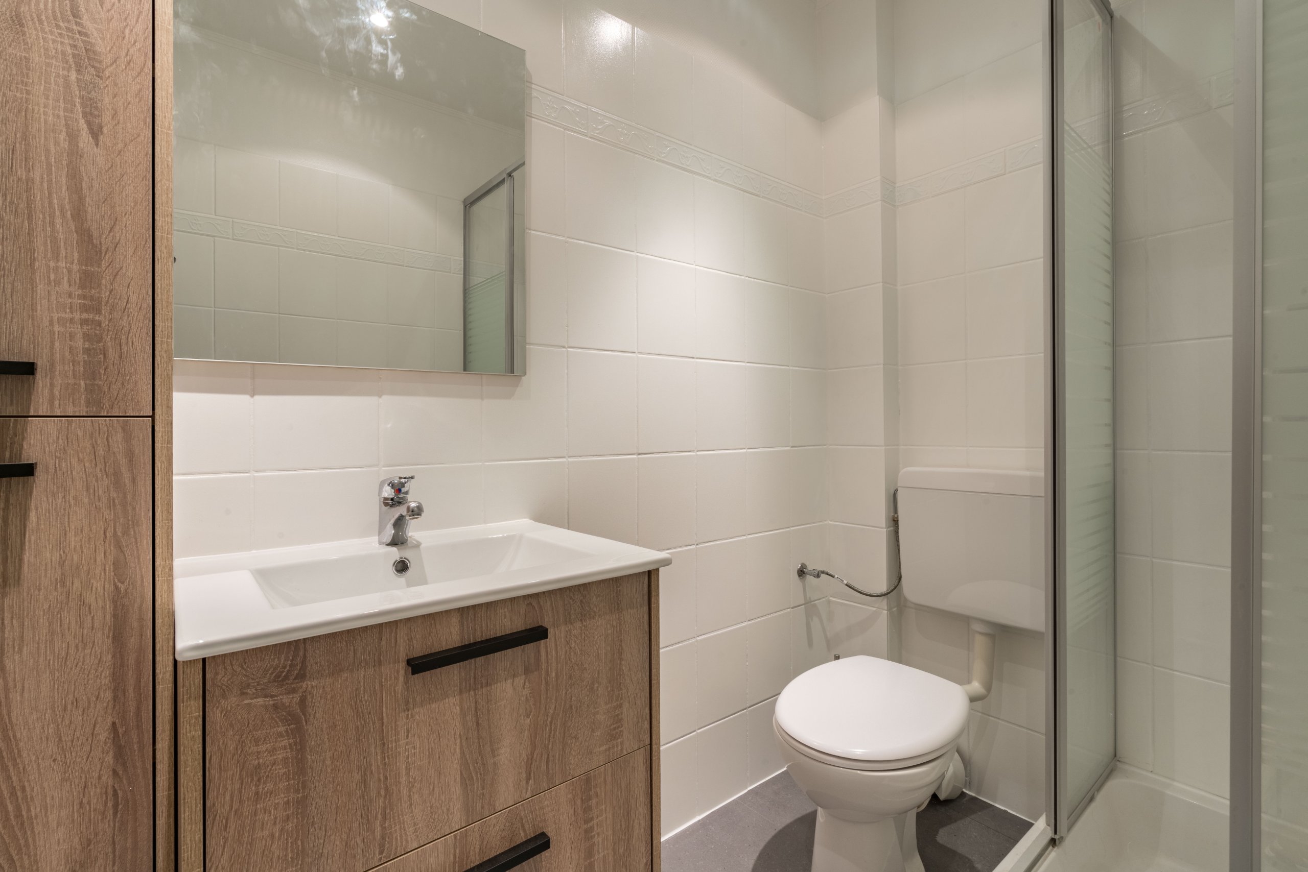 Möbliertes Studio mit Keller – Luxemburg-Stadt — 9 / 10
