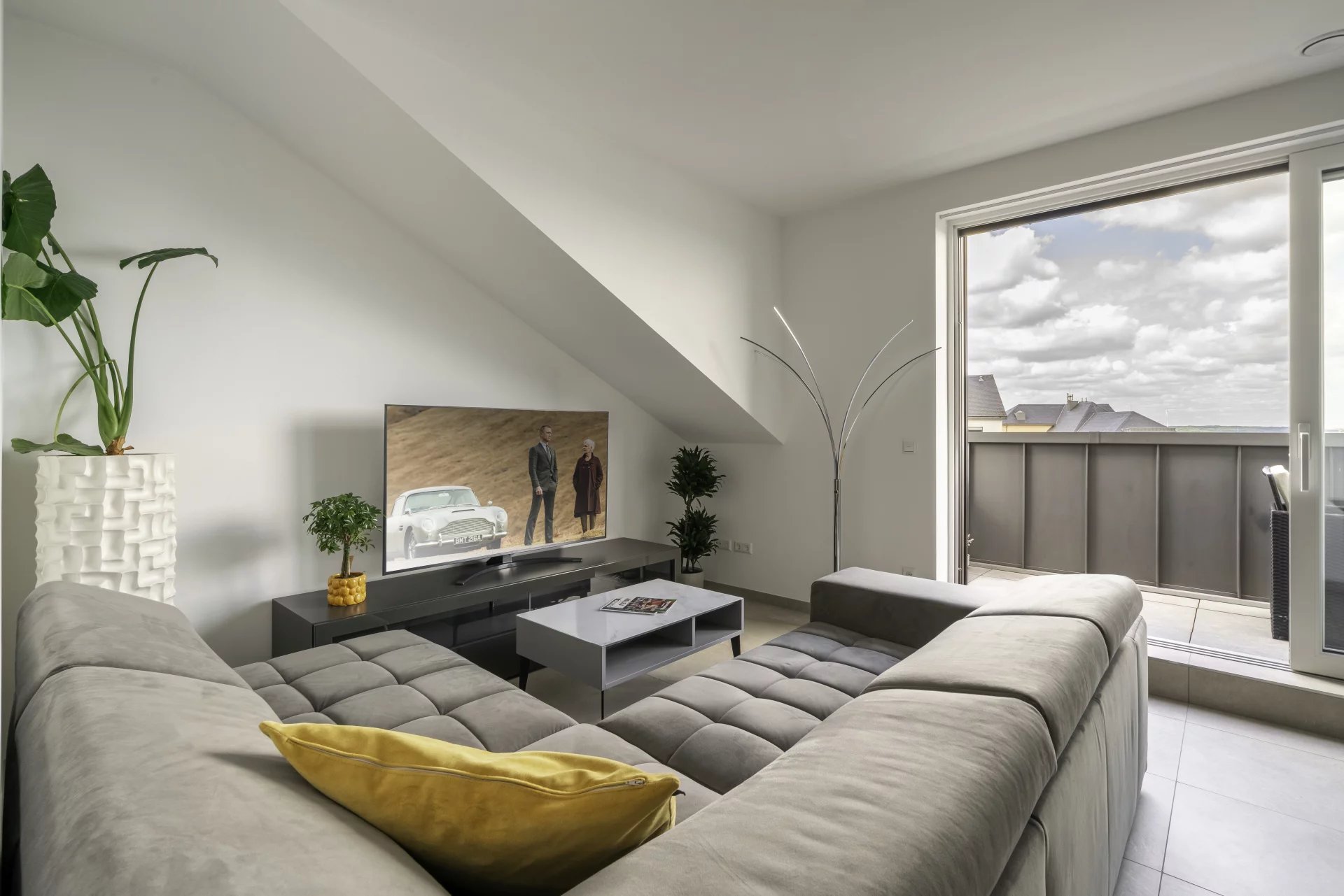 2-bedroom apartment with balcony — Dudelange — 3 / 10
