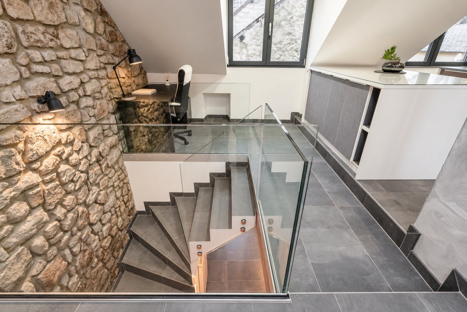 2-bedroom apartment with fireplace — Bissen — 3 / 10