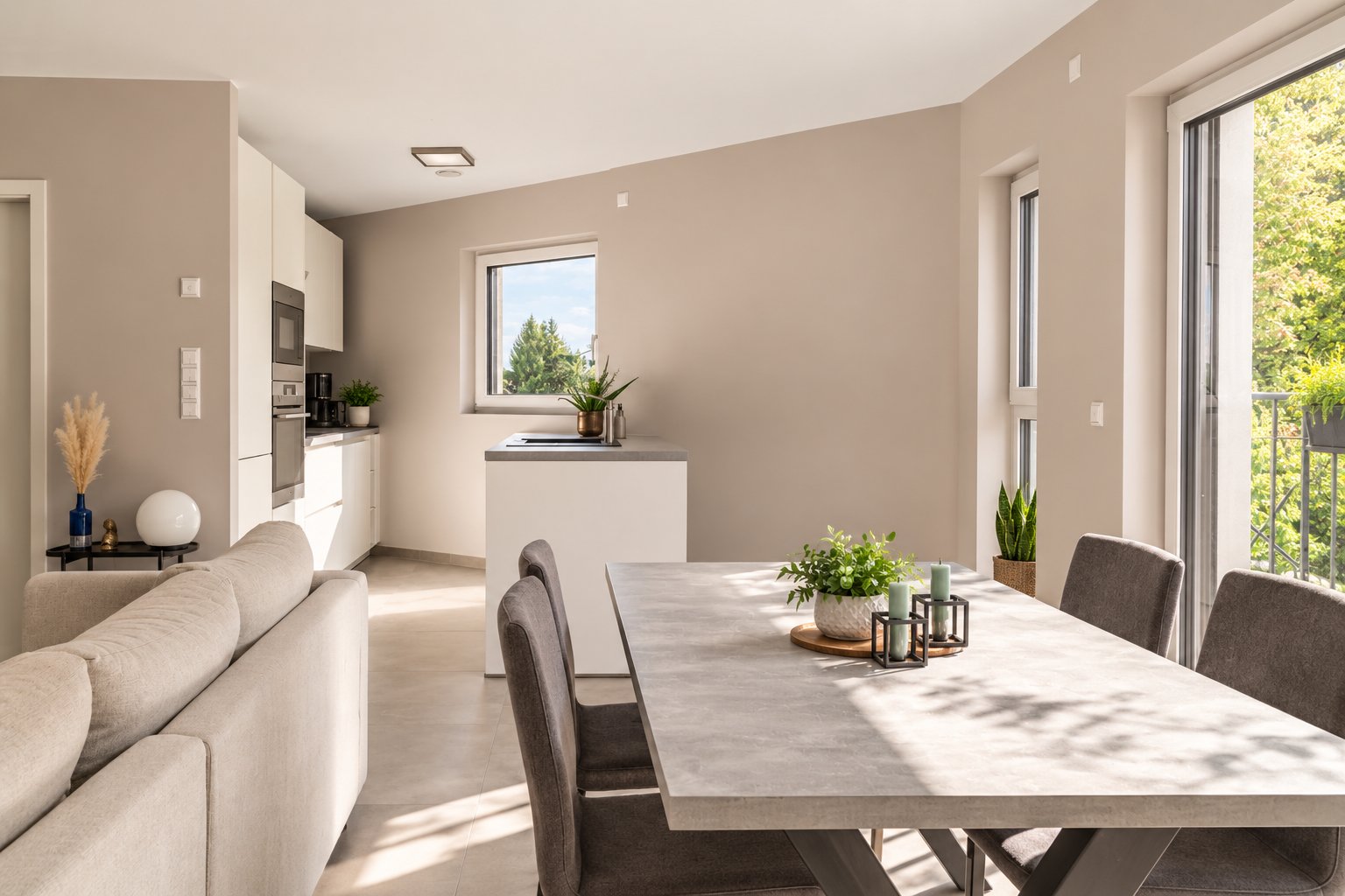 Property 100922 — 3 / 10
