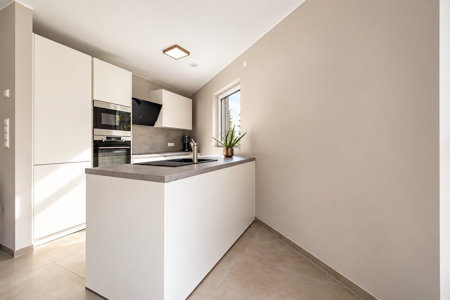 Property 100922 — 4 / 10