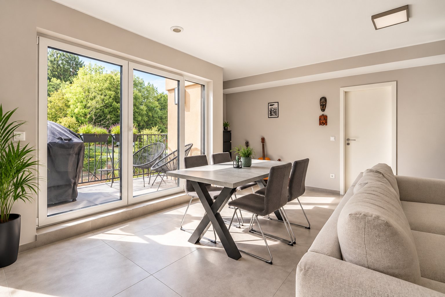 Property 100922 — 6 / 10