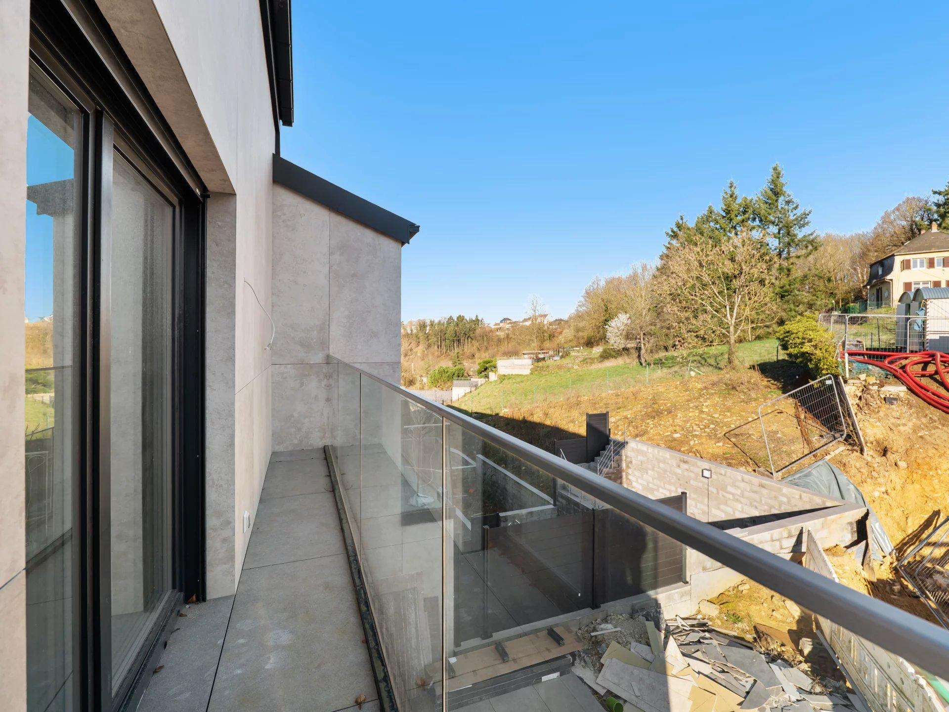 Duplex haut de gamme de 5 chambres avec terrasses et parkings – à vendre — 13 / 23