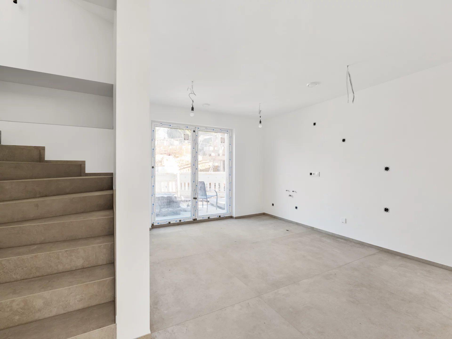 Duplex haut de gamme de 5 chambres avec terrasses et parkings – à vendre — Luxembourg-Hamm — 3