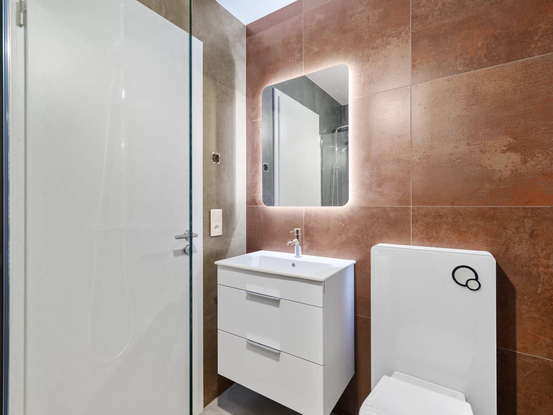 Duplex haut de gamme de 5 chambres avec terrasses et parkings – à vendre — 7 / 23