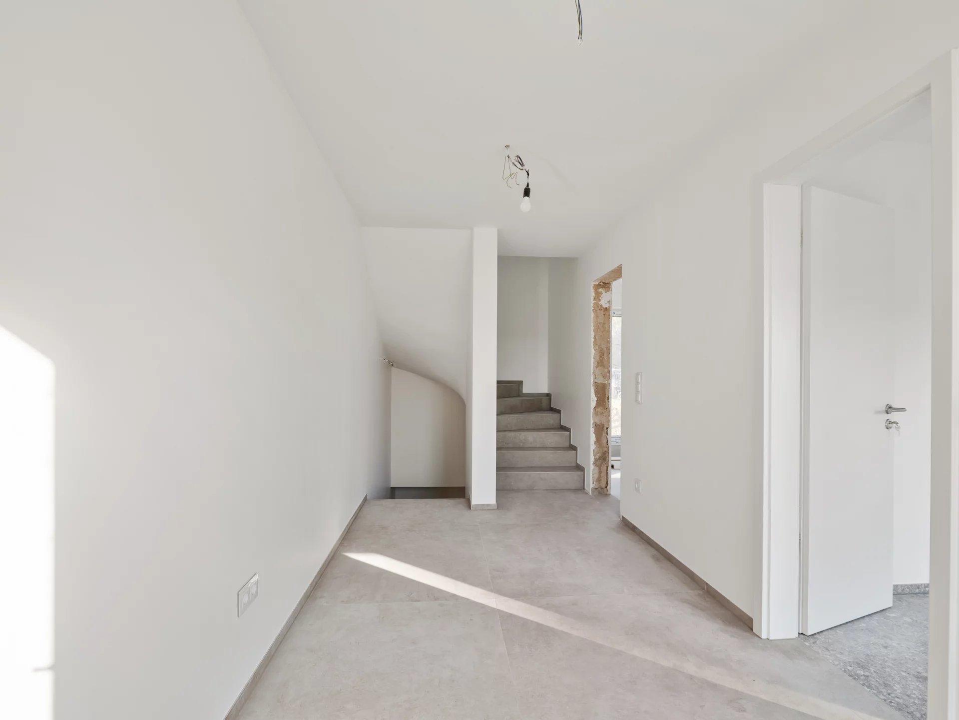 Duplex haut de gamme de 5 chambres avec terrasses et parkings – à vendre — 11 / 23