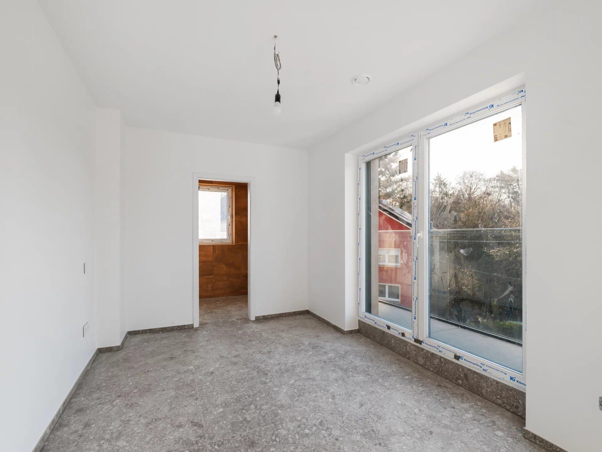 Duplex haut de gamme de 5 chambres avec terrasses et parkings – à vendre — 17 / 23
